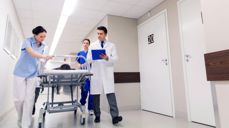 Saiba como funciona o fluxo de atendimento do novo Hospital São José, em Balsas, quando procurar assistência e quais convênios atende. (Foto: freepik)